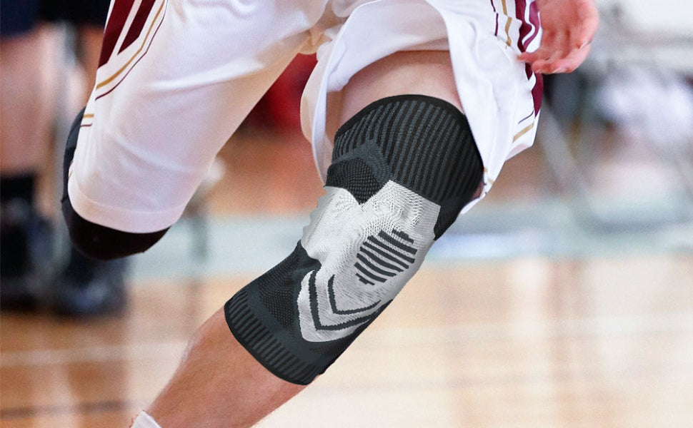 Should You Wear Knee Braces or Knee Straps in Basketball?